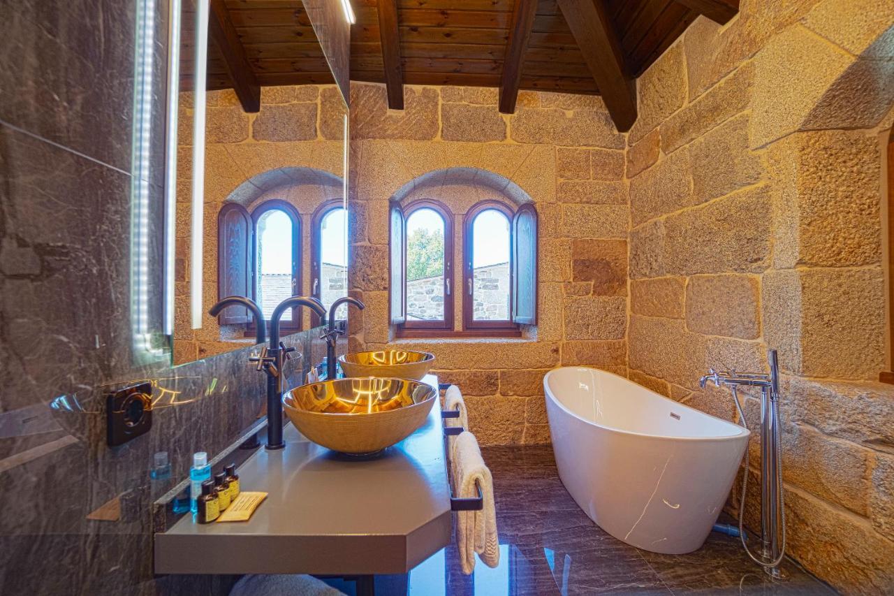 Hotel As Torres Da Hermida Monterroso المظهر الخارجي الصورة